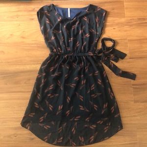 🤩3/$30🤩 Trendy print dress - medium
